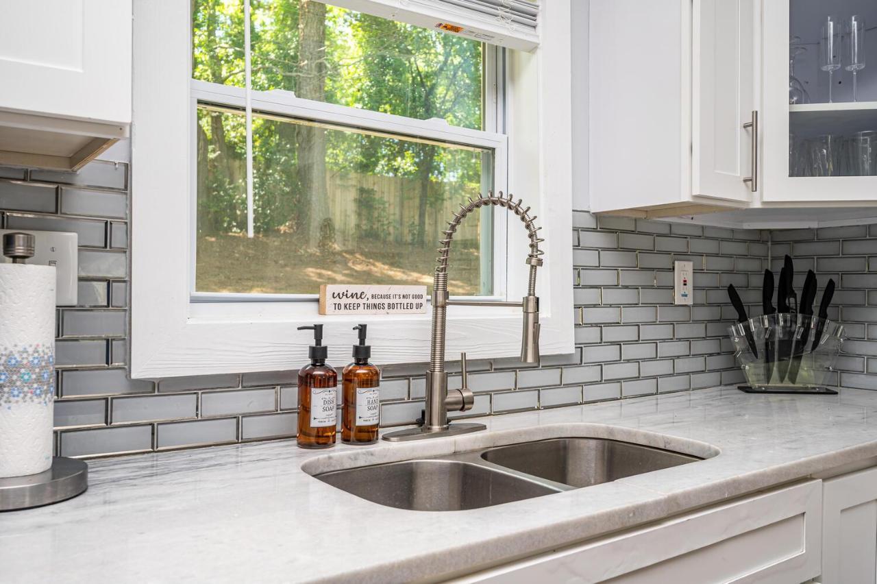 New Spacious Decatur Oasis W Fire Pit, Mins To Atl Экстерьер фото